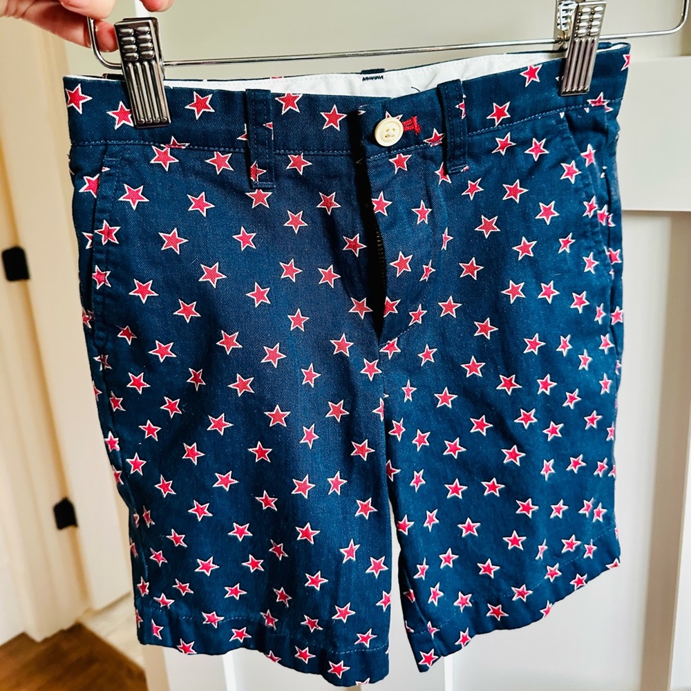 Boys star pattern chino shorts from JCrew/Crewcuts. Sz 6